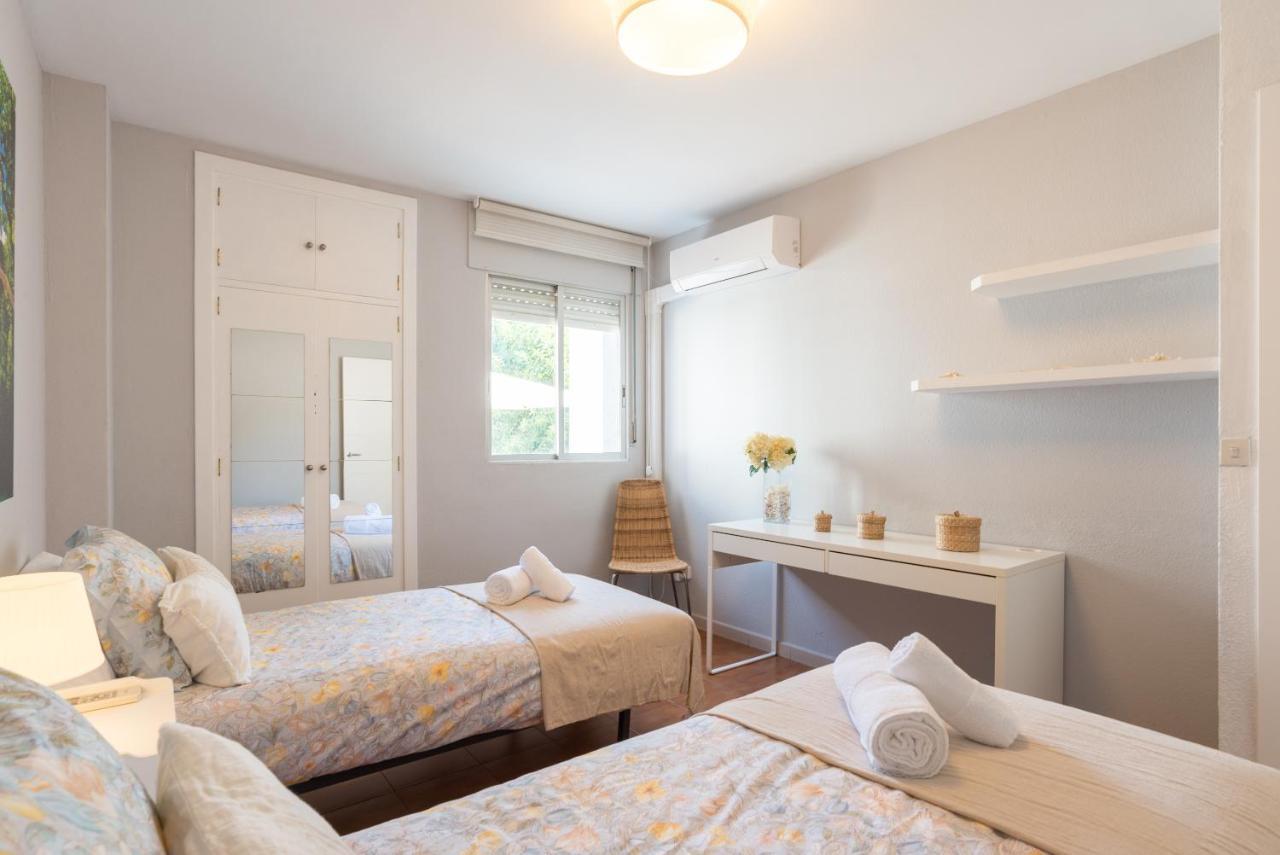 Virginia Beach & Private Terrace By Ele Apartments Malaga Bagian luar foto